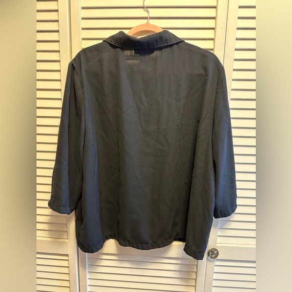 Briggs 1X black 3/4 length sleeve, button down top PTP 23” - Picture 5 of 5